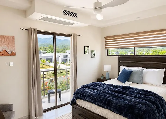 Private 2 Pools 2 3 Balconies